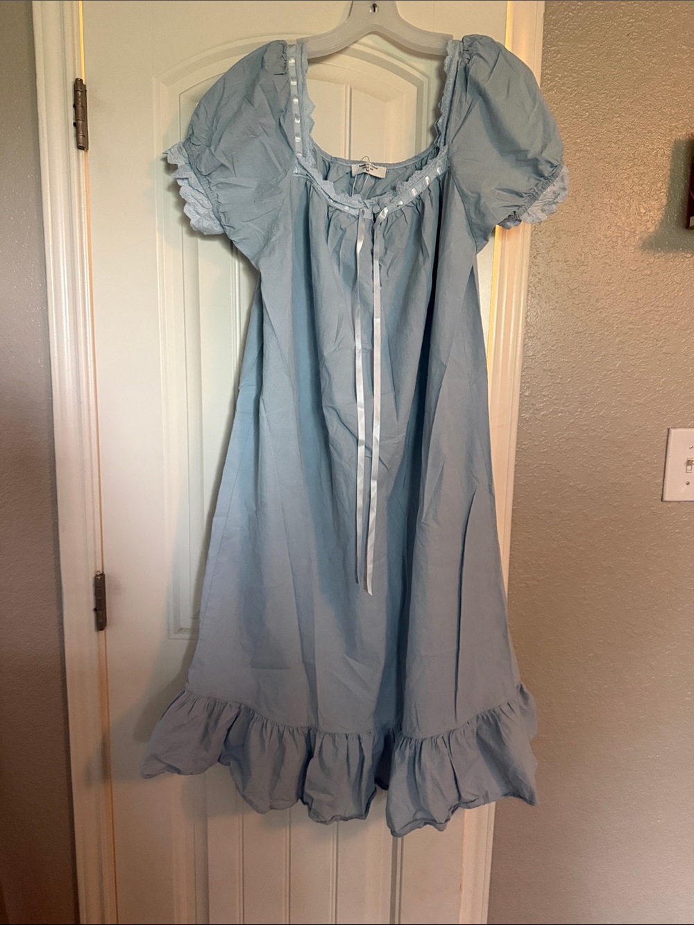 Light Blue Puff Sleeve Ruffled Nightgown